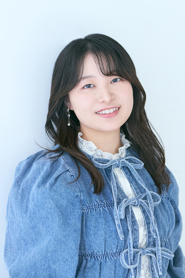 吉村汐里の宣材写真