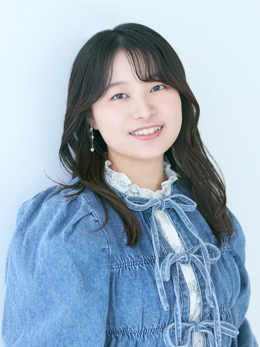 吉村汐里の宣材写真